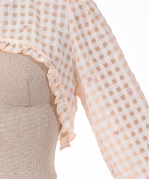 axes femme POETIQUE（アクシーズファムポエティック）の「ハートドット刺繍ギンガムブラウス（シャツ/ブラウス・レディース・サックスブルー/ブラック/ベージュ・MEDIUM）」の5枚目の写真