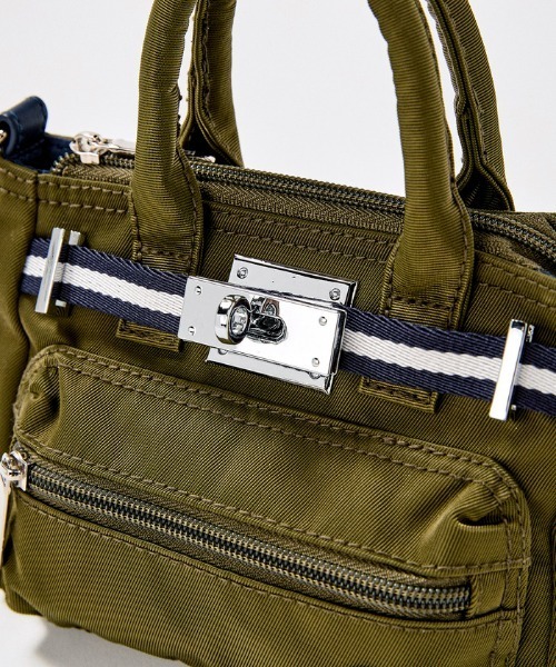 Munsingwear（マンシングウェア）の「ベルトデザインミニバッグ