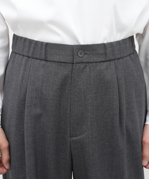 ATON（エイトン）の「【ATON / エイトン】WOOL TROPICAL TAPERED EASY PANTS（スラックス・メンズ・チャコールグレー/ブラック・2/4/6）」の7枚目の写真