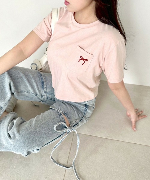OLIVE des OLIVE(オリーブデオリーブ)の「リボン刺繍ティーシャツ 1041060570(Tシャツ/カットソー・レディース・レッド/ピンク/ブラック/サックスブルー/オフホワイト・FREE)」の9枚目の写真