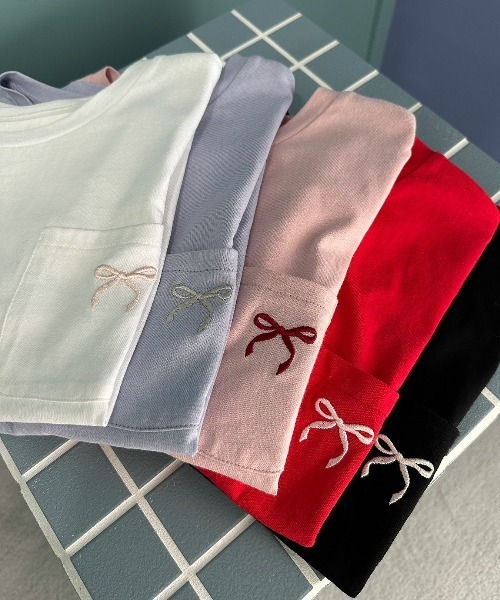 OLIVE des OLIVE(オリーブデオリーブ)の「リボン刺繍ティーシャツ 1041060570(Tシャツ/カットソー・レディース・レッド/ピンク/ブラック/サックスブルー/オフホワイト・FREE)」の8枚目の写真