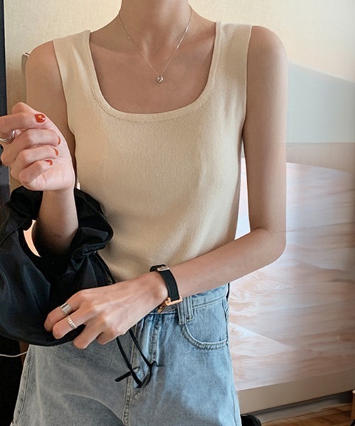 Miniministore(ミニミニストア)の「ノースリーブ ニットトップス(タンクトップ・レディース・テラコッタ/ダークブルー/ベージュ/ピンク/イエロー/グリーン/ブラック/ホワイト/オレンジ/コーラル/パープル/ワインレッド・FREE)」の1枚目の写真