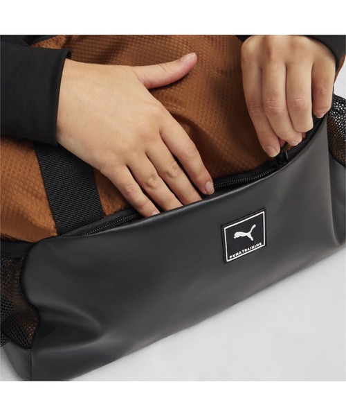 PUMA（プーマ）の「PUMA プーマ ユニセックス トレーニング スポーツバッグS 31L（ボストンバッグ・メンズ・ブラック/ダークブラウン・フリー）」の15枚目の写真