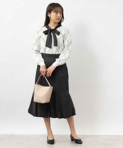 index（インデックス）の「◆チェックボウタイバイカラーニット【洗濯機洗い可】（ニット/セーター・レディース・ライトイエロー系2/チャコールグレー/ホワイト系4・42/40/38/36）」の19枚目の写真