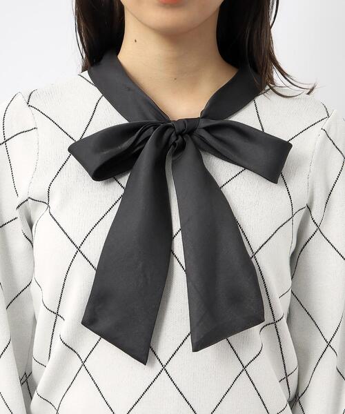 index（インデックス）の「◆チェックボウタイバイカラーニット【洗濯機洗い可】（ニット/セーター・レディース・ライトイエロー系2/チャコールグレー/ホワイト系4・42/40/38/36）」の4枚目の写真