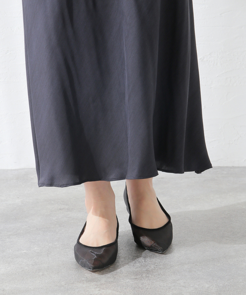 La TOTALITE(ラトータリテ)の「LaTotalite チュールフラット(パンプス・レディース・ブラック・22.5cm/23.5cm/24.5cm)」の4枚目の写真