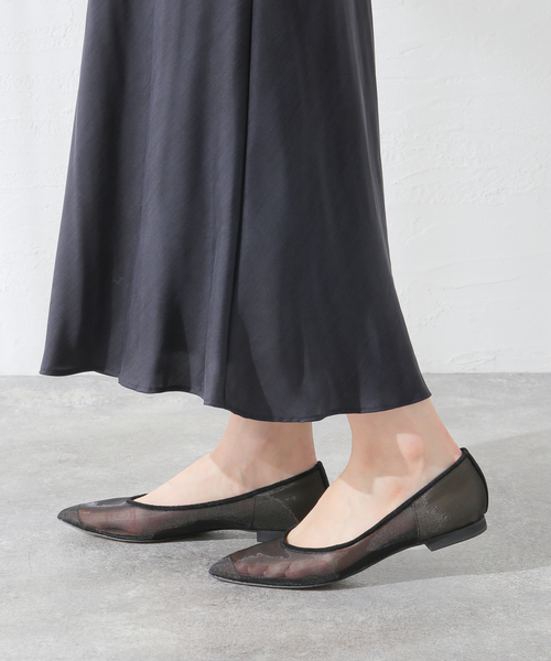 La TOTALITE(ラトータリテ)の「LaTotalite チュールフラット(パンプス・レディース・ブラック・22.5cm/23.5cm/24.5cm)」の5枚目の写真