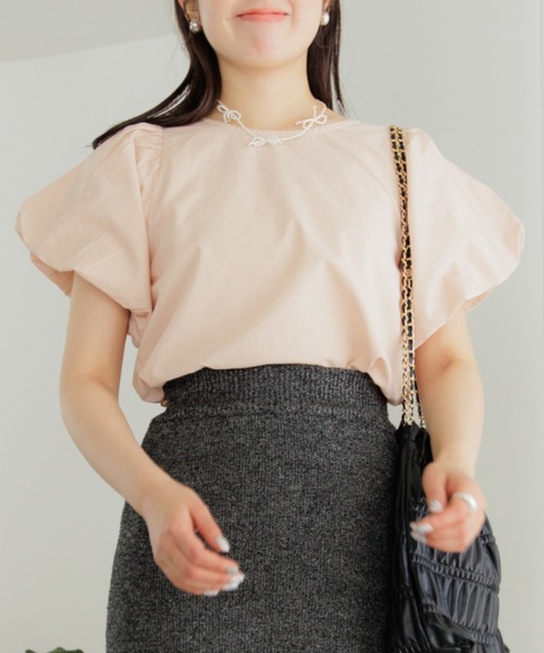 flower（フラワー）の「フェミニンパフブラウス3（シャツ/ブラウス・レディース・ベージュ/アイボリー/ネイビー・FREE）」の3枚目の写真