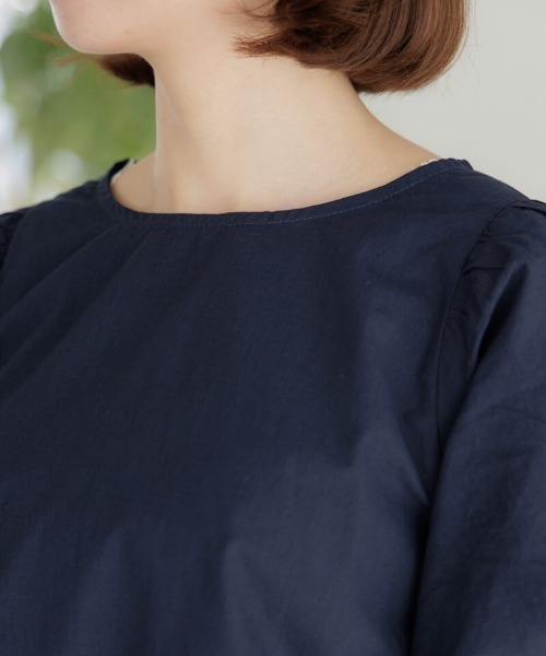 flower（フラワー）の「フェミニンパフブラウス3（シャツ/ブラウス・レディース・ベージュ/アイボリー/ネイビー・FREE）」の8枚目の写真