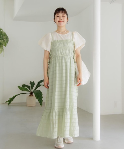 flower（フラワー）の「フェミニンパフブラウス3（シャツ/ブラウス・レディース・ベージュ/アイボリー/ネイビー・FREE）」の13枚目の写真