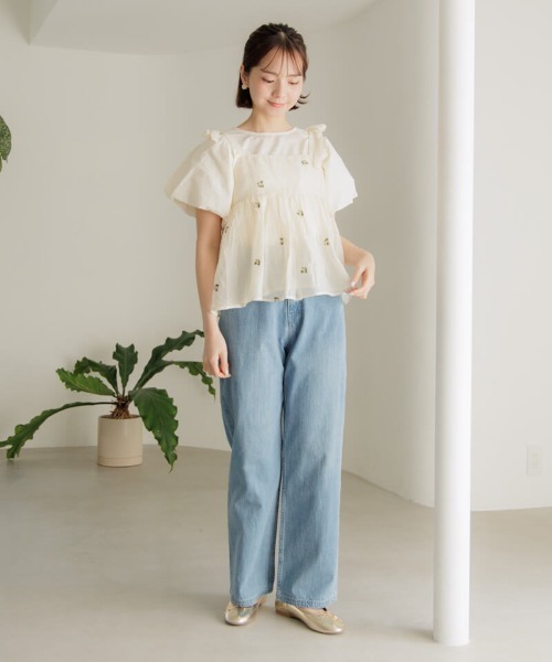 flower（フラワー）の「フェミニンパフブラウス3（シャツ/ブラウス・レディース・ベージュ/アイボリー/ネイビー・FREE）」の14枚目の写真