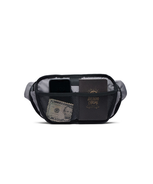 CHROME（クローム）の「［ CHROME / クローム ］SABIN 3L SLING / サビン 3L スリング 耐水 3L ボディバッグ ウェストポーチ（ボディバッグ/ウエストポーチ・レディース・ベージュ/ブラック/グレー/レッド系その他/シルバー/モスグリーン/ピンク系その他・FREE）」の12枚目の写真