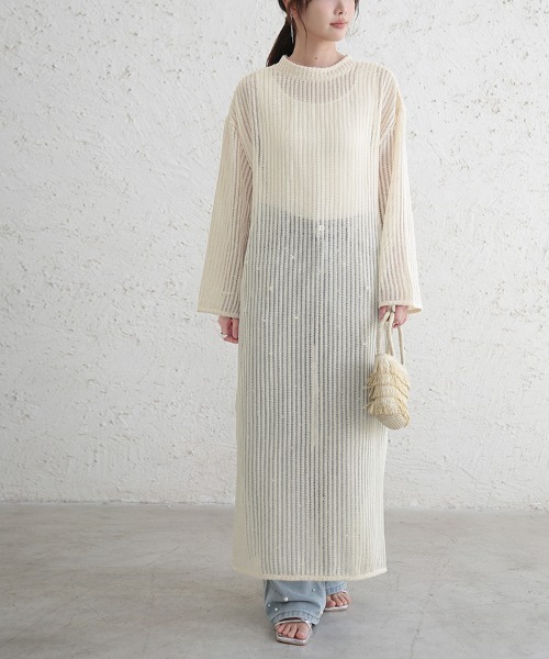 Doux Belle(ドゥーベル)の「シースルースリット入りマキシワンピース(ワンピース・レディース・アイボリー/ブラック・MEDIUM)」の13枚目の写真