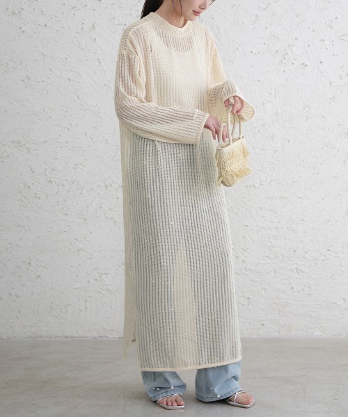 Doux Belle(ドゥーベル)の「シースルースリット入りマキシワンピース(ワンピース・レディース・アイボリー/ブラック・MEDIUM)」の17枚目の写真