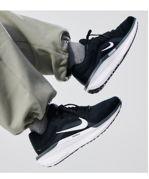 NIKE(ナイキ)の「NIKE ナイキ AIR WINFLO 11 エア ウィンフロー 11 MFJ9509 001BLACK/WHITE(スニーカー・メンズ・ブラック・27.5cm/27.0cm/26.5cm/26.0cm/30.0cm/29.0cm/25.5cm/25.0cm/24.5cm/28.5cm/28.0cm)」の1枚目の写真