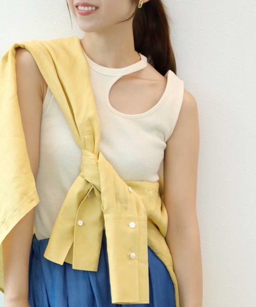 Jines(ジネス)の「ラメテレコ カットアウトデザインタンクトップ(タンクトップ・レディース・ブラック/オフホワイト/ベージュ・38)」の20枚目の写真