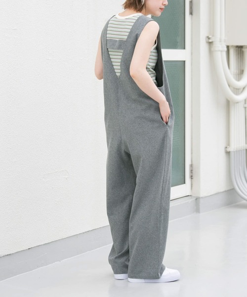 KBF(ケイビーエフ)の「『UR TECH DRYLUXE』バックベルトオールインワン(サロペット/オーバーオール・レディース・グレー/ベージュ系その他・38/36)」の1枚目の写真
