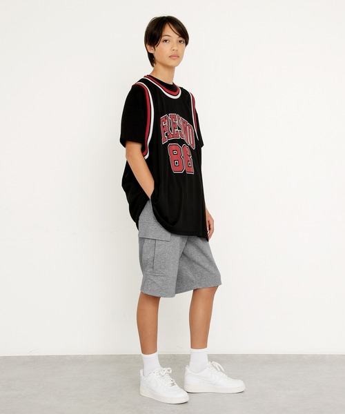 GLAZOS（グラソス）の「【大人向けサイズあり】【防虫加工】バックグラフィティトラックプリント半袖Tシャツ（Tシャツ/カットソー・キッズ・ホワイト/ブラック/カーキ・150cm/140cm/170cm/160cm）」の8枚目の写真