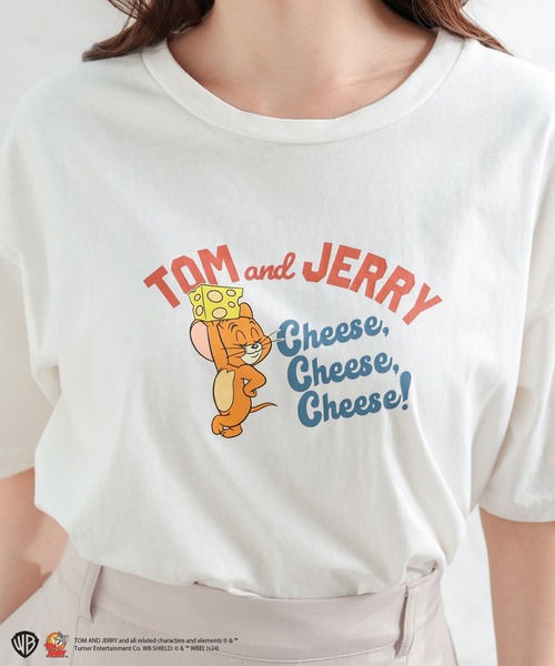 Honeys(ハニーズ)の「トムとジェリー/Tシャツ(Tシャツ/カットソー・レディース・ネイビー/ホワイト/マスタード/スミクロ・LL/S/M/L)」の2枚目の写真