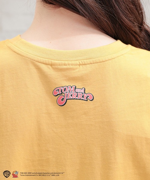 Honeys(ハニーズ)の「トムとジェリー/Tシャツ(Tシャツ/カットソー・レディース・ネイビー/ホワイト/マスタード/スミクロ・LL/S/M/L)」の9枚目の写真
