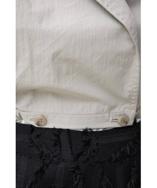 AZUL by moussy(アズールバイマウジー)の「ドロストリングギャザーシャツベスト(ベスト・レディース・ライトグレー/ブラック/ライトベージュ・FREE)」の14枚目の写真