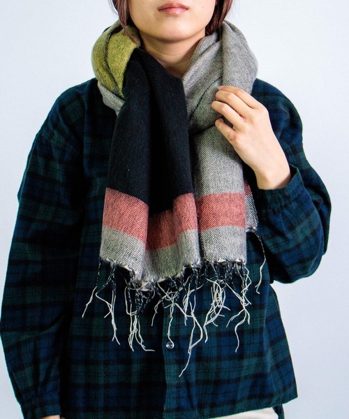 KHATA（カタ）の「[ KHATA ]パネルショール（マフラー・レディース・ブルー系その他/グレー系その他/グレー系その他2・FREE）」の8枚目の写真