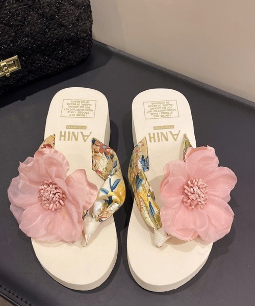 Miniministore(ミニミニストア)の「ビーチサンダル 花飾りトングサンダル厚底(サンダル・レディース・ブルー/ピンク/ライトパープル/イエロー・23.0cm/23.5cm/24.0cm/24.5cm/25.0cm)」の20枚目の写真