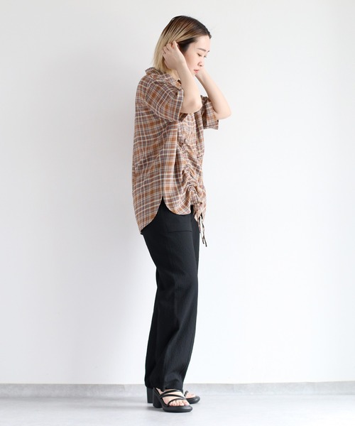 cepo（セポ）の「《吸水・速乾・イージーケア》リサイクルポリサッカーイージーパンツ（その他パンツ・レディース・ブラウン/ブラック・M）」の12枚目の写真