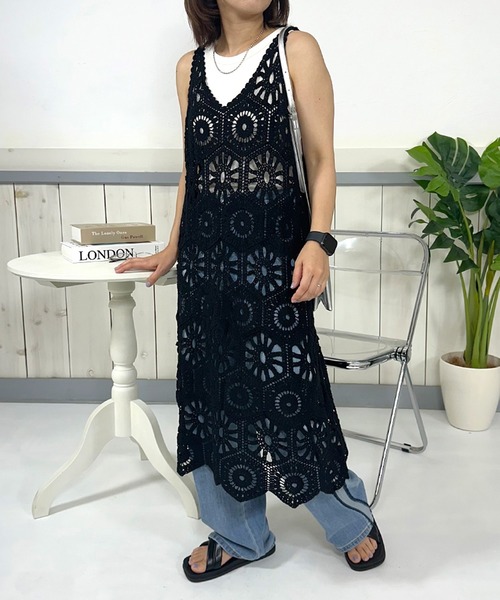 CRB（シーアールビー）の「クロシェ編ノースリロングワンピース
