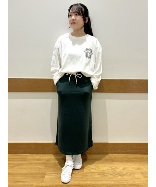 GAP（ギャップ）の「Gap Athleticロゴ グラフィック Tシャツ(ユニセックス)（Tシャツ/カットソー・メンズ・オフホワイト/ベージュ/レッド/ブルー/ブラック・S/M/XS/L/XL）」の18枚目の写真