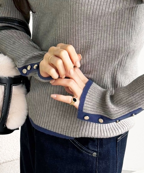 セール】もちもちリブ袖口ボタン配色ハイネックニット（ニット