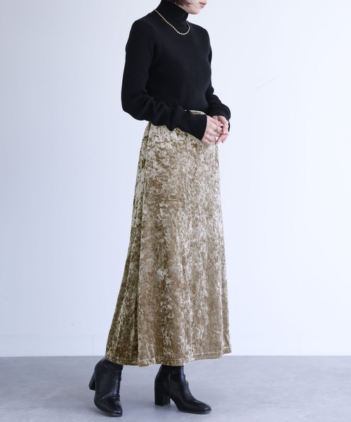 n'OrLABEL（ノアールレーベル）の「『クラッシュベロアセミフレアスカート』（スカート・レディース・チャコール/ベージュ・2/1）」の16枚目の写真