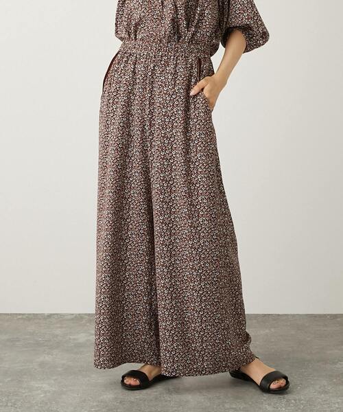 【セール】【ベルベットテープ使いがポイントのフラワープリントパンツ】（その他パンツ）｜MELROSE claire（メルローズ クレール）