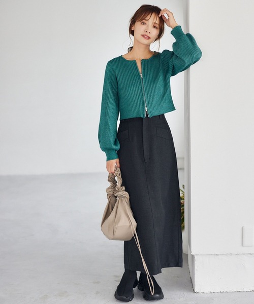 mysty woman（ミスティウーマン）の「ZIPラメリブニットカーディガン　147760（カーディガン/ボレロ・レディース・グリーン/ライトグレー/ブラック/オフホワイト・FREE）」の6枚目の写真