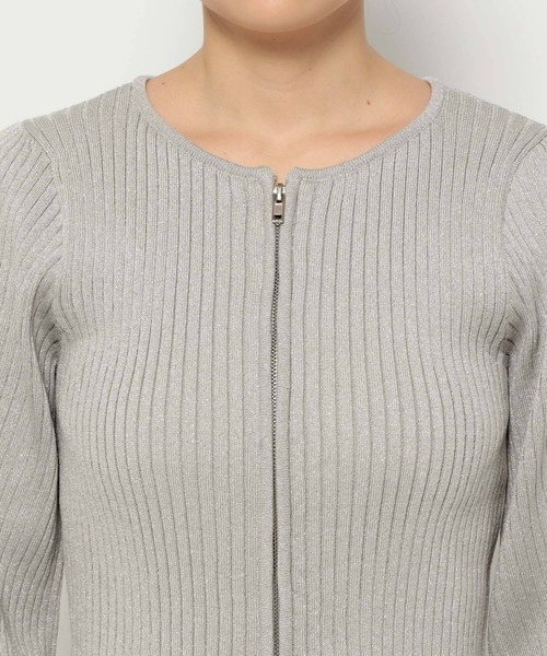 mysty woman（ミスティウーマン）の「ZIPラメリブニットカーディガン　147760（カーディガン/ボレロ・レディース・グリーン/ライトグレー/ブラック/オフホワイト・FREE）」の14枚目の写真