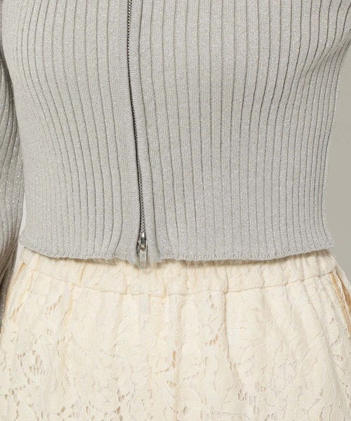 mysty woman（ミスティウーマン）の「ZIPラメリブニットカーディガン　147760（カーディガン/ボレロ・レディース・グリーン/ライトグレー/ブラック/オフホワイト・FREE）」の16枚目の写真