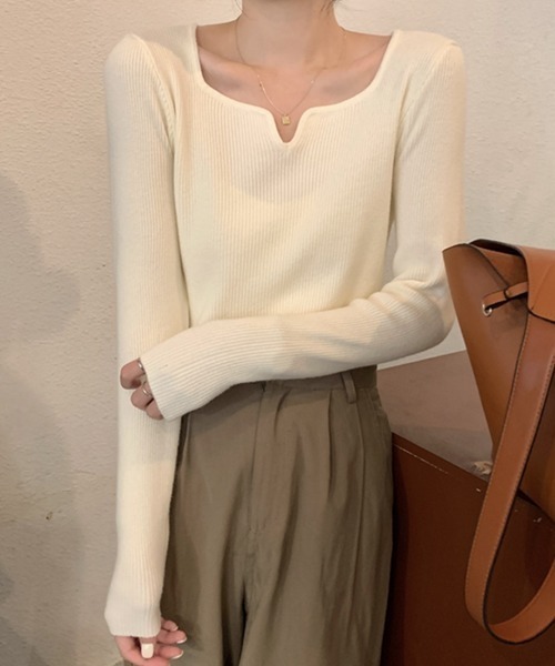 ABITOKYO(アビトーキョー)の「ハートネックリブニットトップス(ニット/セーター・レディース・ホワイト/ブラック/ベージュ/ブラウン/カーキ/アイボリー・FREE)」の9枚目の写真