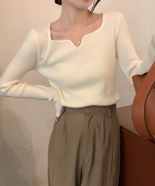 ABITOKYO(アビトーキョー)の「ハートネックリブニットトップス(ニット/セーター・レディース・ホワイト/ブラック/ベージュ/ブラウン/カーキ/アイボリー・FREE)」の8枚目の写真