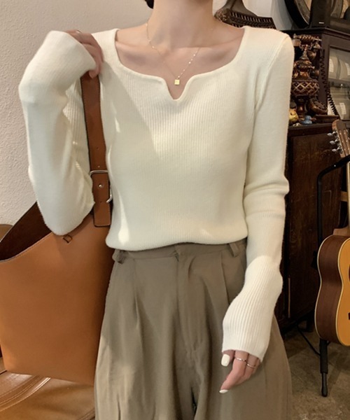 ABITOKYO(アビトーキョー)の「ハートネックリブニットトップス(ニット/セーター・レディース・ホワイト/ブラック/ベージュ/ブラウン/カーキ/アイボリー・FREE)」の7枚目の写真
