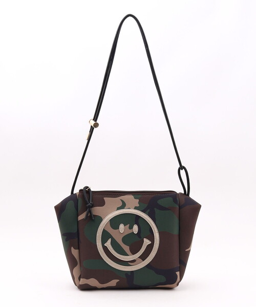 COOCO（クーコ）の「ＳＭＩＬＥＹ　ダイバー素材ショルダーバッグ（ショルダーバッグ・レディース・カモフラージュ/ベージュ/ブラック・FREE）」の6枚目の写真