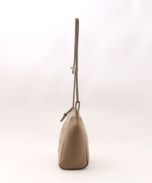 COOCO（クーコ）の「ＳＭＩＬＥＹ　ダイバー素材ショルダーバッグ（ショルダーバッグ・レディース・カモフラージュ/ベージュ/ブラック・FREE）」の12枚目の写真