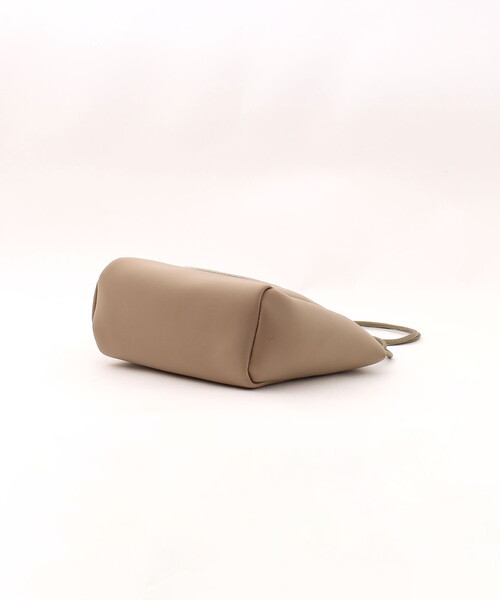 COOCO（クーコ）の「ＳＭＩＬＥＹ　ダイバー素材ショルダーバッグ（ショルダーバッグ・レディース・カモフラージュ/ベージュ/ブラック・FREE）」の14枚目の写真