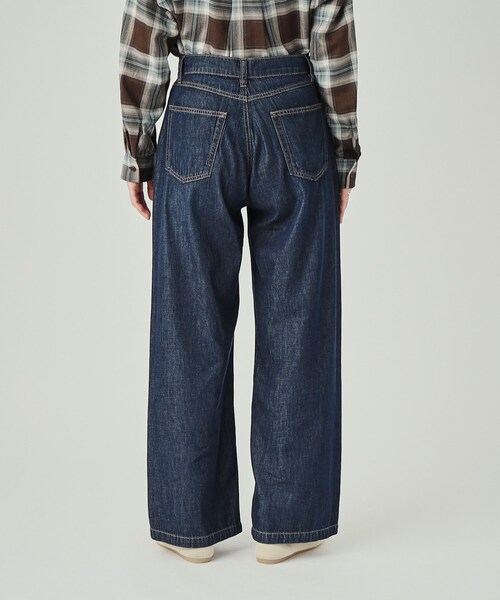 SHOO・LA・RUE（シューラルー）の「◆【洗える】大人カジュアルコーデに やわらかワイドデニムパンツ（デニムパンツ・レディース・ブルー/ネイビー・04/02/03）」の13枚目の写真