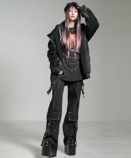 Diable baiser(ディアブルベーゼ)の「ステッチベルトポケットブラックデニムパンツ(デニムパンツ・レディース・ブラック・LARGE/MEDIUM/SMALL/LL)」の14枚目の写真