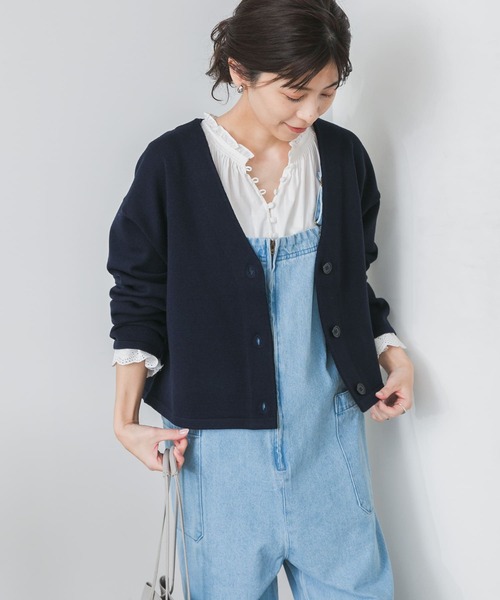 URBAN RESEARCH DOORS(アーバンリサーチドアーズ)の「『UR TECH 200日ニット』Vネックカーディガン(カーディガン/ボレロ・レディース・ブラック/ベージュ/オフホワイト/グレー/ネイビー・MEDIUM)」の5枚目の写真