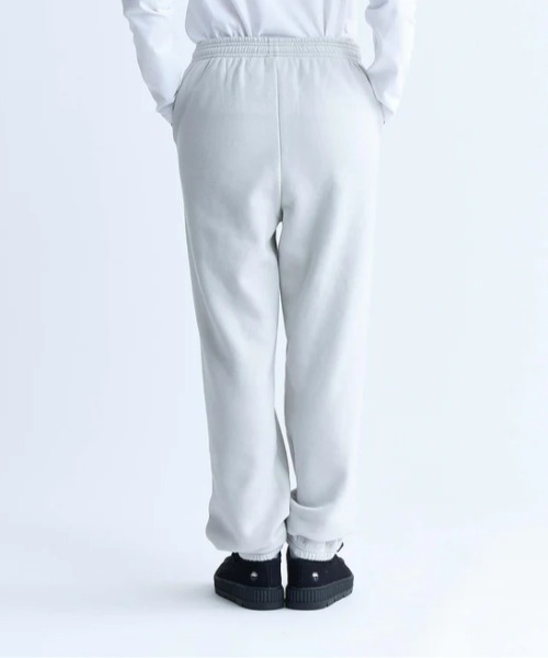 ROXY(ロキシー)の「JIVY PANTS/ロキシーワンポイントロゴスウェットパンツ(スウェットパンツ・レディース・ブルー/グレー/ブラック・MEDIUM/SMALL/LARGE)」の14枚目の写真