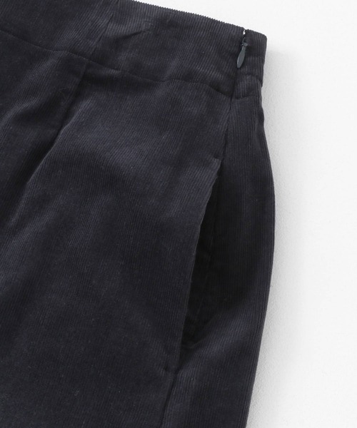 URBAN RESEARCH Sonny Label（アーバンリサーチサニーレーベル）の「コーデュロイナロースカート（スカート・レディース・チャコールグレー/アイボリー・36/38）」の20枚目の写真