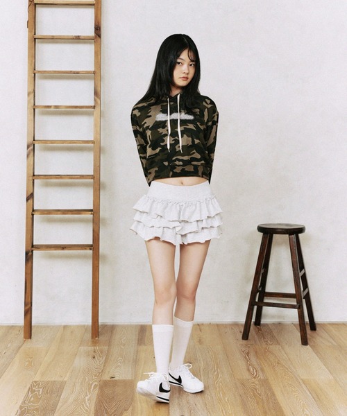 FCMM(エフシーエムエム)の「RHINSTONE CROP HOODIE/ラインストーンクロップフーディ(パーカー・レディース・ブラック/ライトブルー/グリーン・SMALL/MEDIUM)」の10枚目の写真