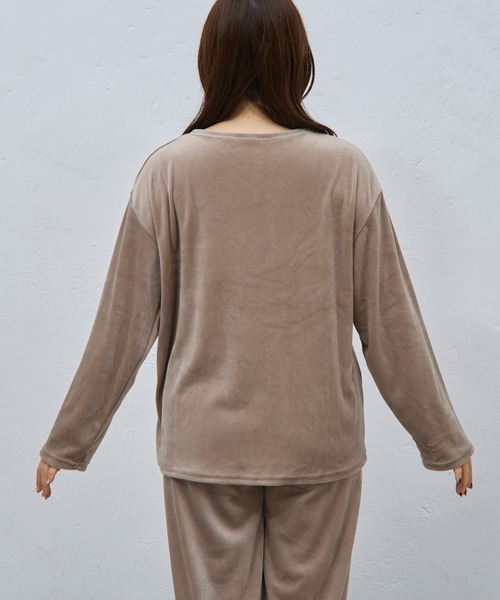 COLONY 2139(コロニートゥーワンスリーナイン)の「ベロア風パジャマ(ルームウェア/パジャマ・レディース・ブラック/モカ/グレー・FREE)」の22枚目の写真