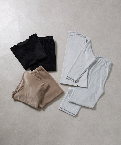 COLONY 2139(コロニートゥーワンスリーナイン)の「ベロア風パジャマ(ルームウェア/パジャマ・レディース・ブラック/モカ/グレー・FREE)」の4枚目の写真